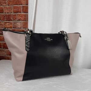 Coach Elegant Genuine Leather Tote Bag With Snakeskin Straps And Accents